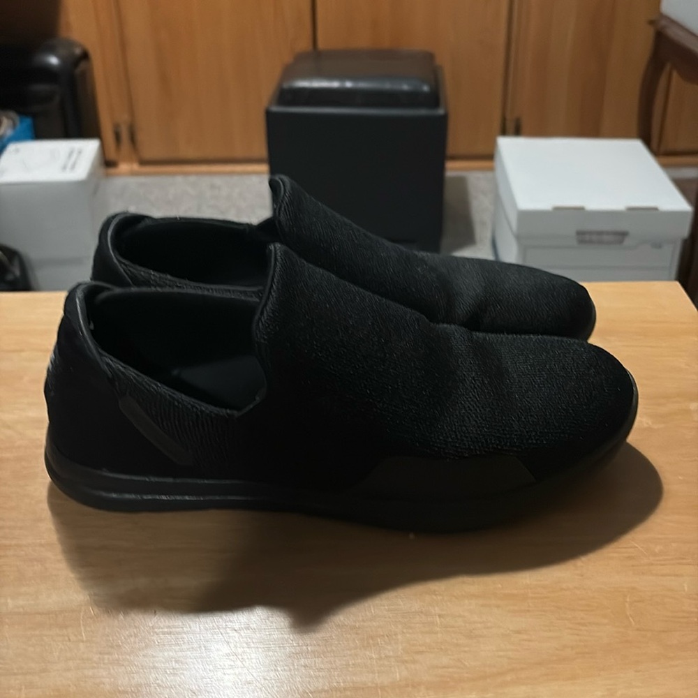 Strikemvmt traveler slip on